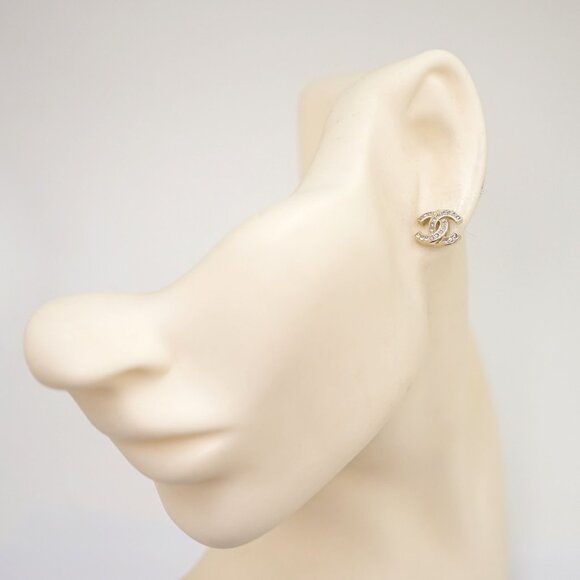 CHANEL Mini CC Logos Pink Rhinestone Stud Earrings Gold Tone - Picture 1 of 8